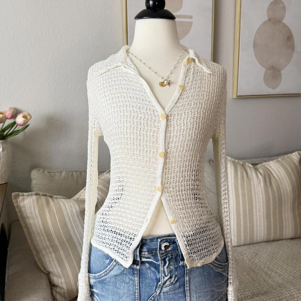 L’albarde Sheer Knit Button Cardigan